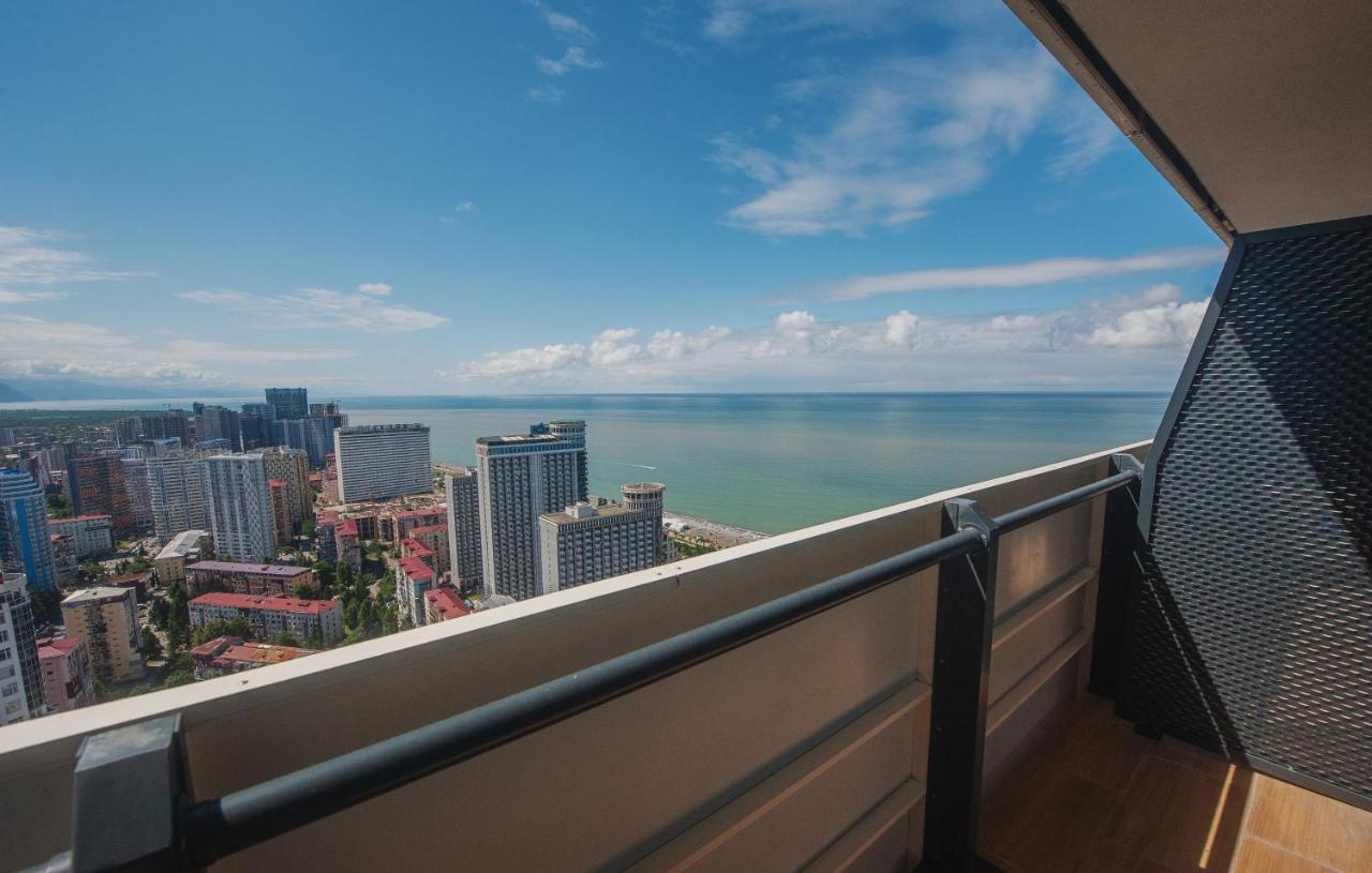 Orbi City Towers Batumi Bagian luar foto