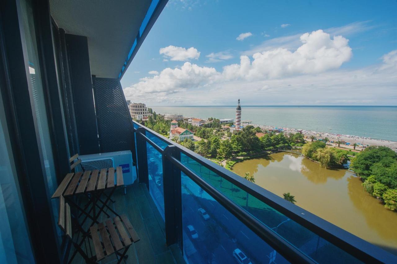 Orbi City Towers Batumi Bagian luar foto