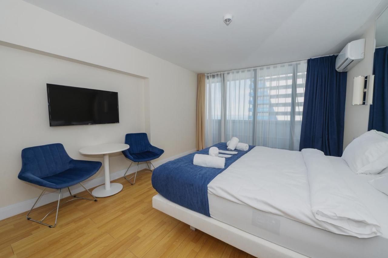 Orbi City Towers Batumi Bagian luar foto