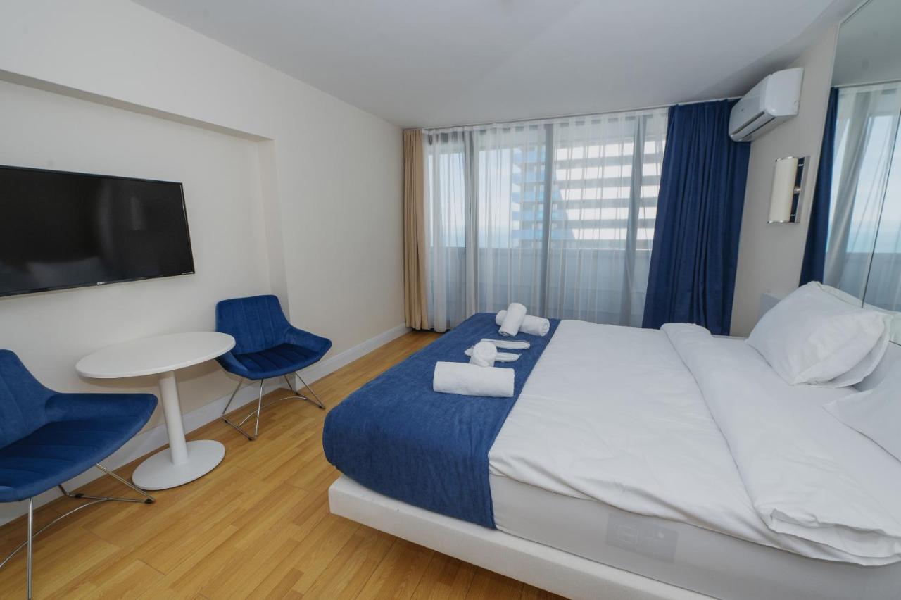 Orbi City Towers Batumi Bagian luar foto