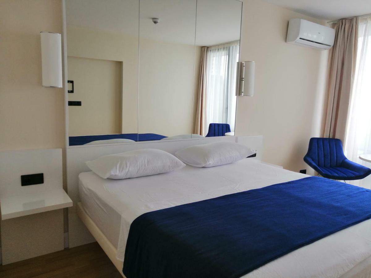 Orbi City Towers Batumi Bagian luar foto