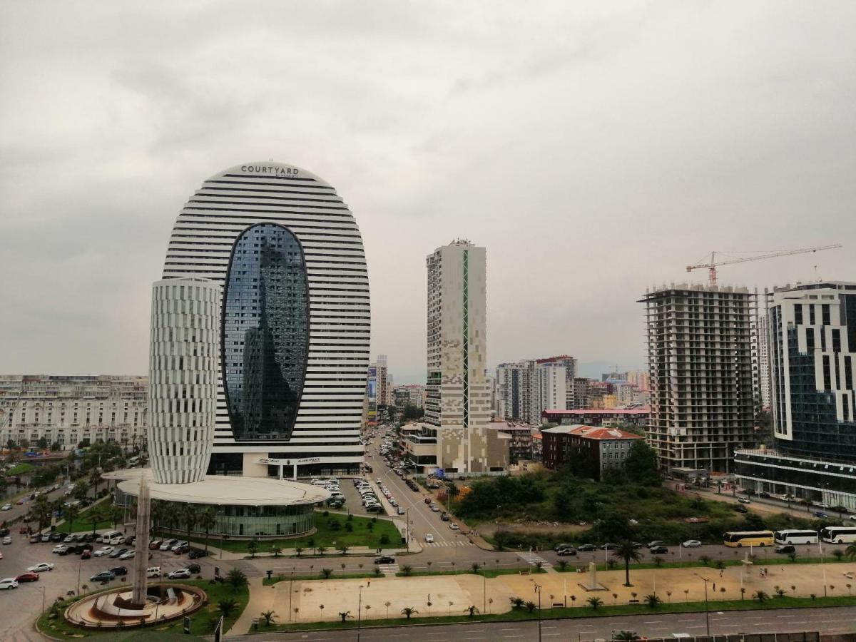 Orbi City Towers Batumi Bagian luar foto