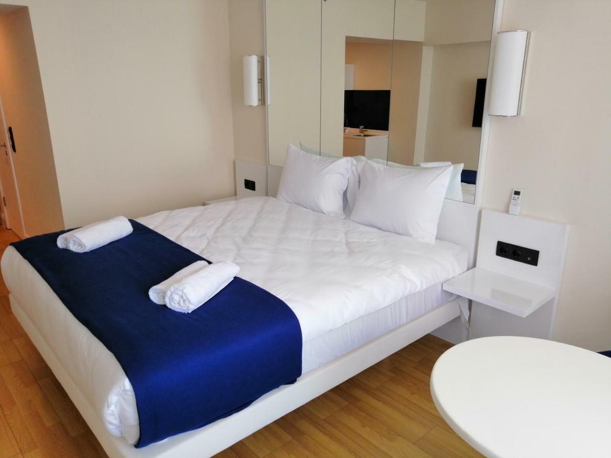 Orbi City Towers Batumi Bagian luar foto