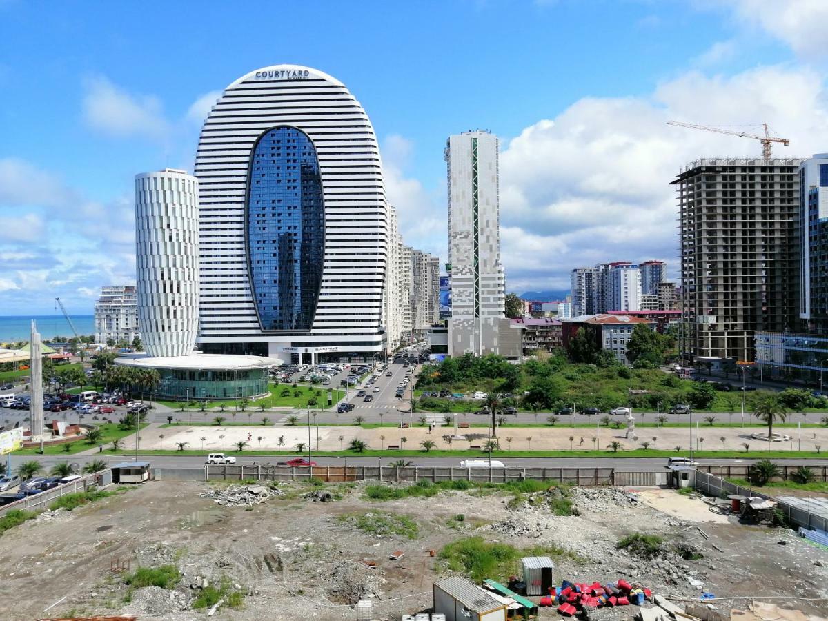 Orbi City Towers Batumi Bagian luar foto