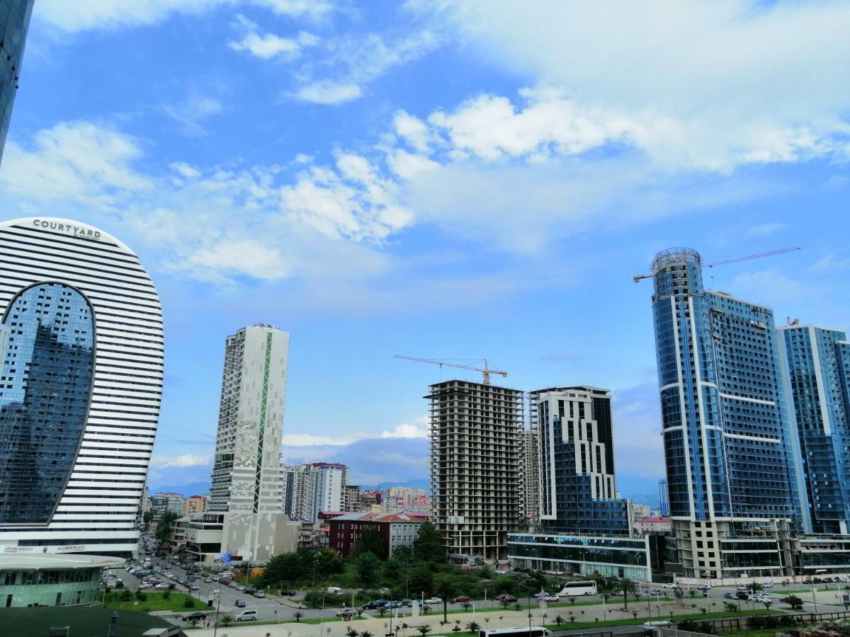 Orbi City Towers Batumi Bagian luar foto